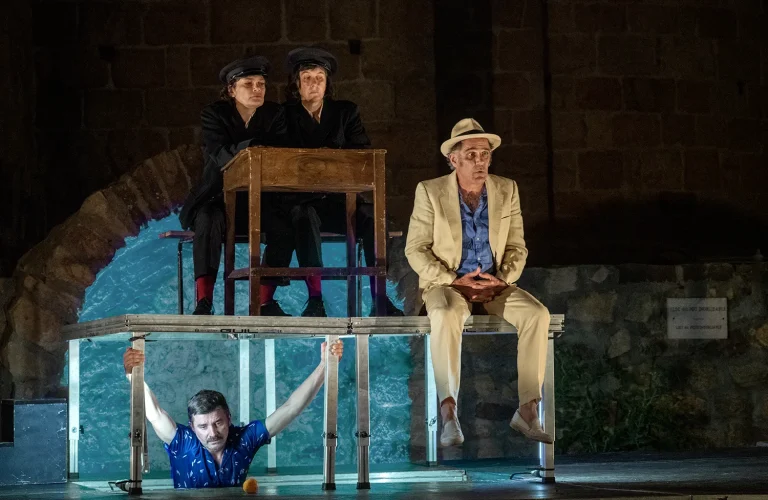 03 08 homme galant homme-3558 2